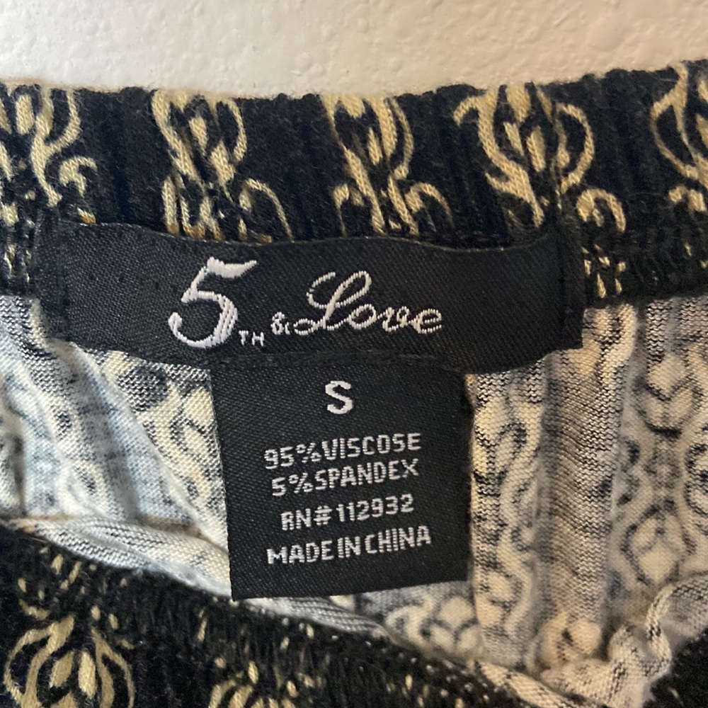 Patterned strapless romper - Picture 3 of 4